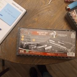 40 Piece Socket Set 