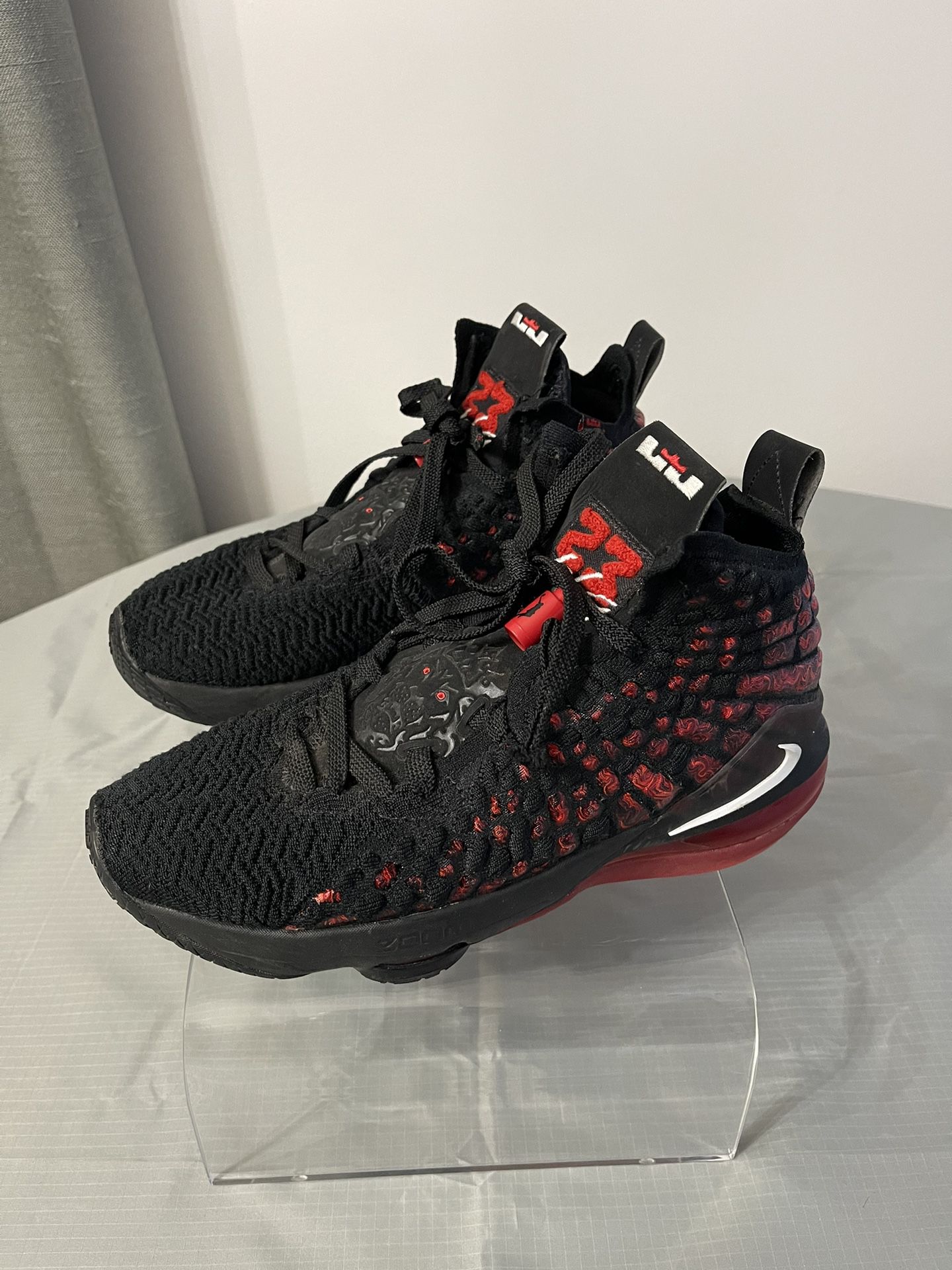 NIKE LEBRON  17 Infrared Sneakers 