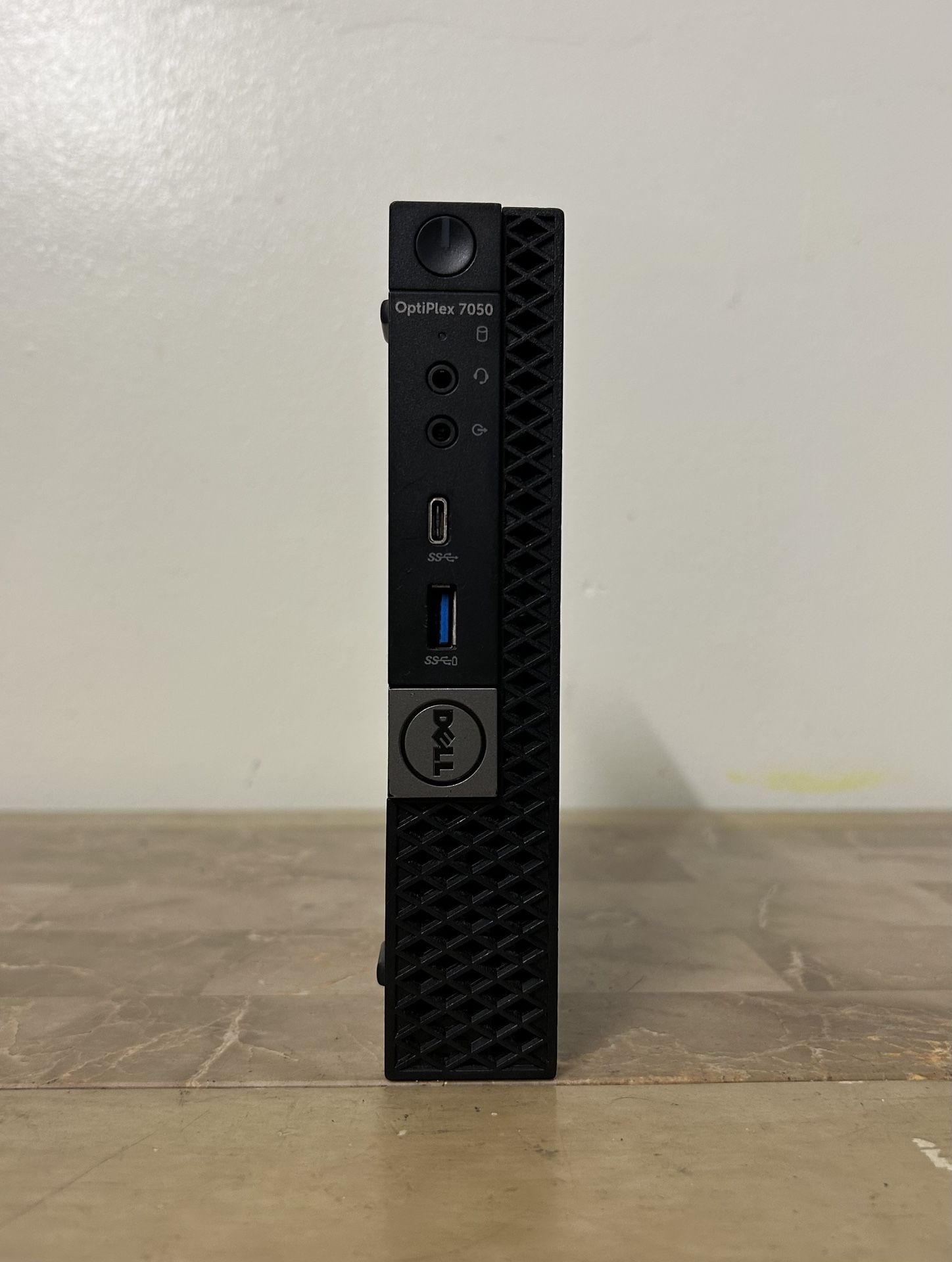 Micro DELL Optiplex 7050 MFF Core i5 7th Gen. 16GB RAM 500GB SSD Windows 11 dual display desktop computer