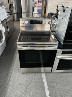 L.G Electric Stove $900