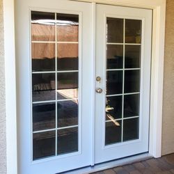 Brand New Patio Double French Doors 10-lite With The Internal Grills 