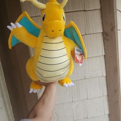 POKEMON DRAGONITE 24INCH PLUSH 