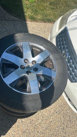 2015 Honda pilot touring rims and tires 2015 Honda pilot touring rims and tires