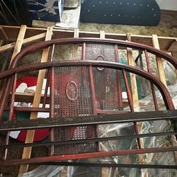 Queen Size Metal Frame 