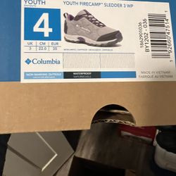 NIB Columbia Youth Size 4 Waterproof Shoes