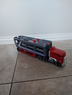 Hot Wheels tractor trailer car carrier