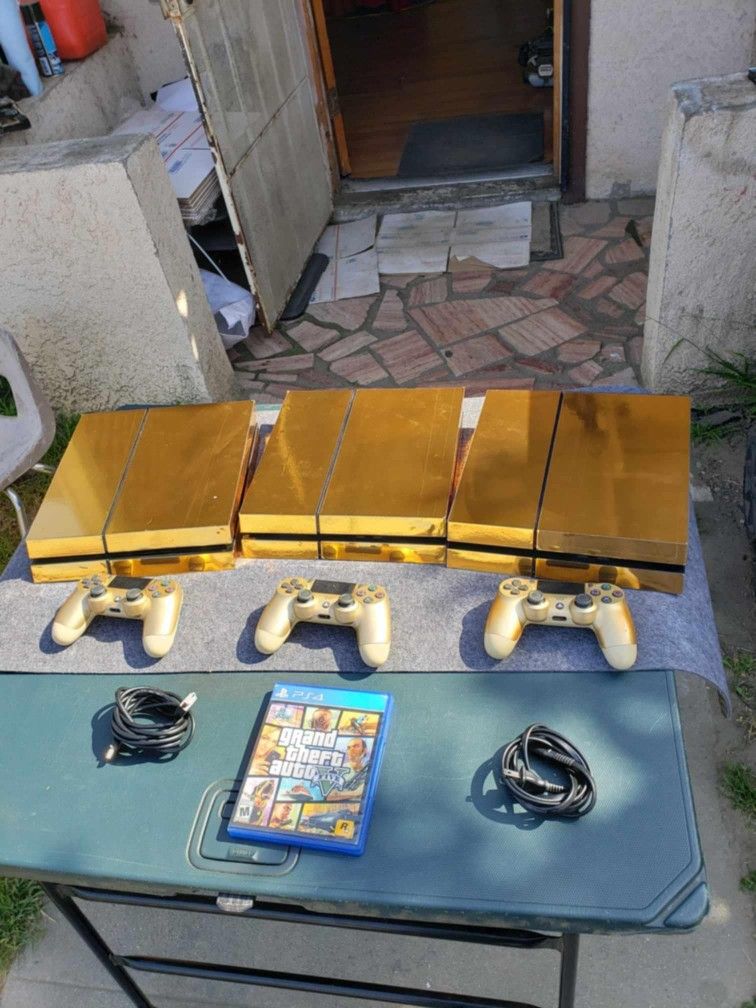 All Gold Playstation 4 PS4 PS 4 500GB with 1 Game 1 controller $175! Or 1,000GB $200 or 2,000GB $275! All work 100% can be tested