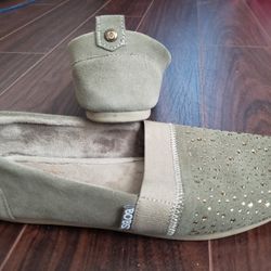 Skechers Bobs womens size 9