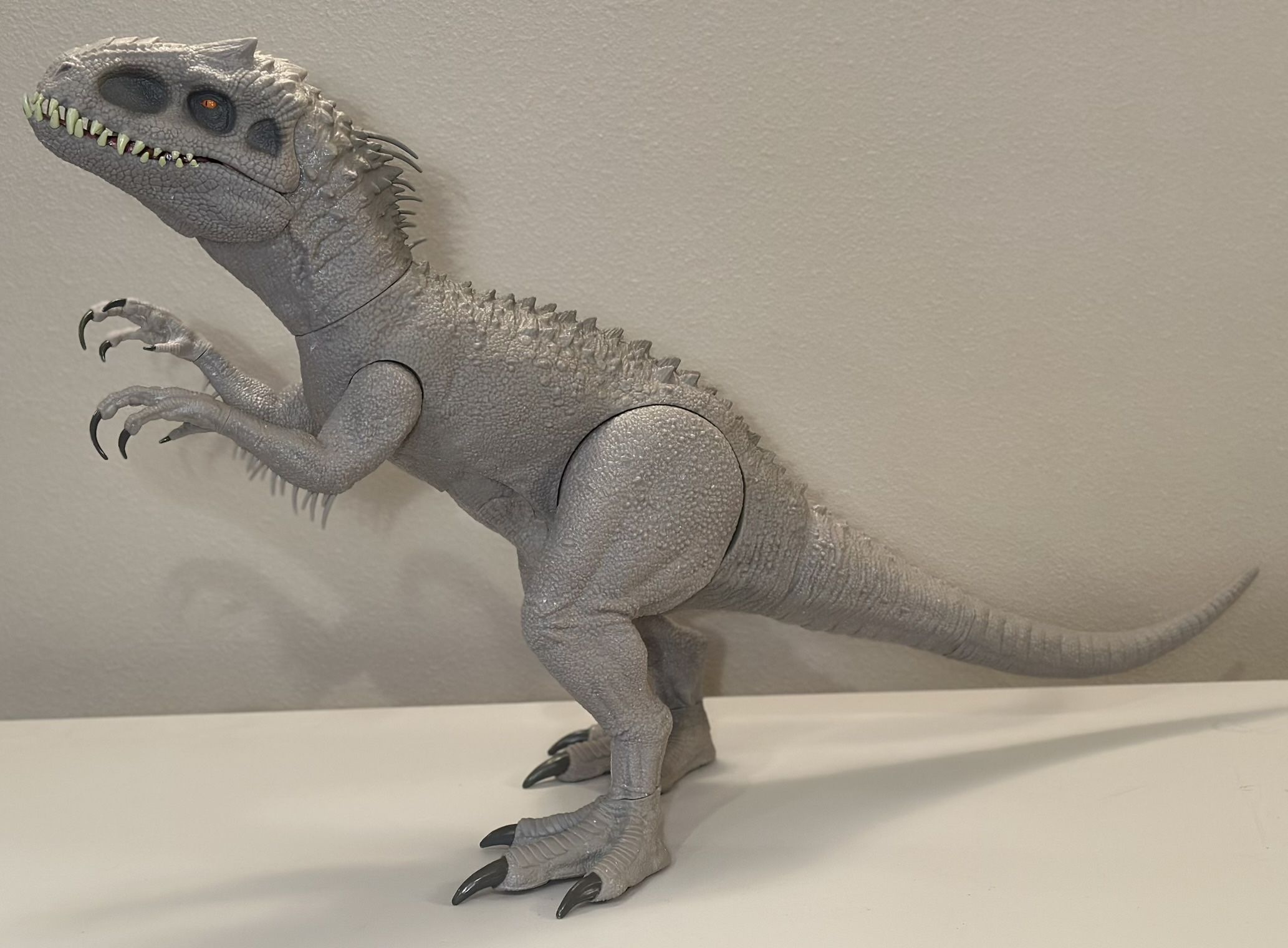 Jurassic World Camp Cretaceous series, the Super Colossal Indominus Rex is approximately 18-in high & 3.5 ft long