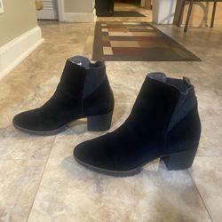 Dr. Scholl’s Women Lively Suede Almond Toe Booties, Black, size 9