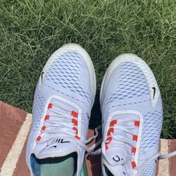 Nike 270 