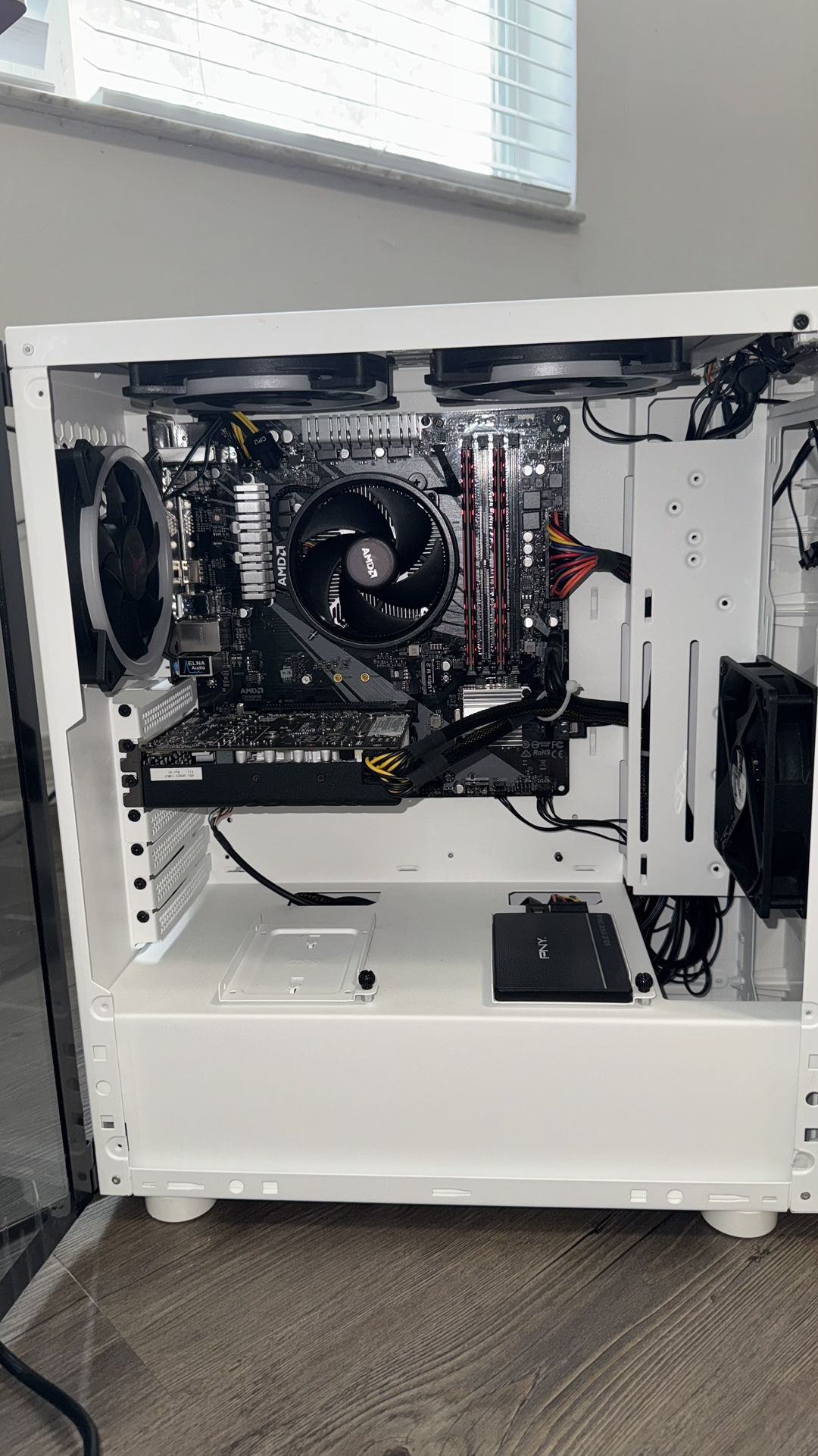 Gaming PC - AMD Ryzen 5 | GTX 1660 SÚPER | 16GB RAM | Win 11