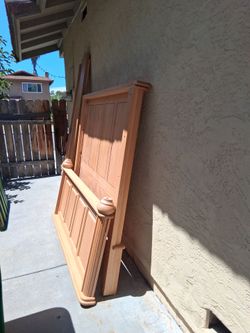 Free queen size bed