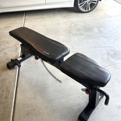 CAP Strength Deluxe FID Weight Bench Like New 