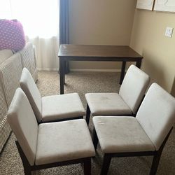 Dining Table Set with 4 Upholstered Chairs