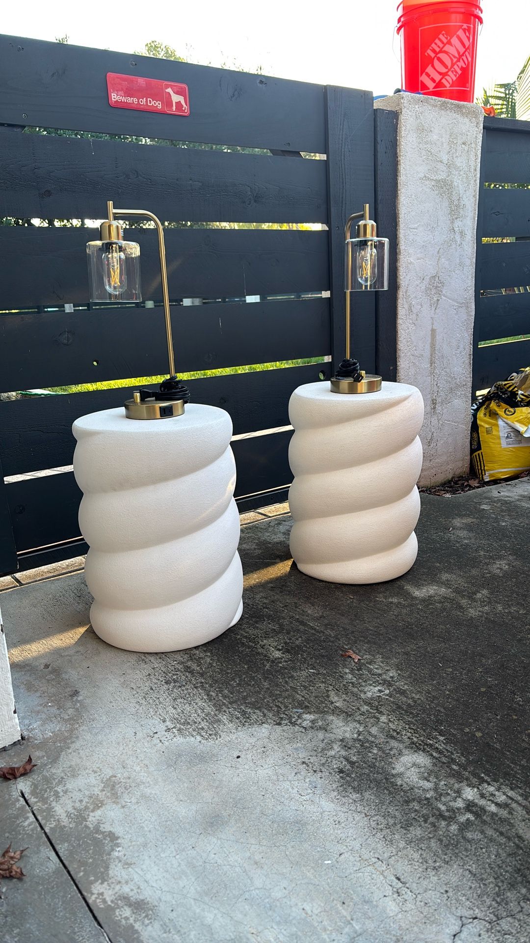 Urban Outfitter End Tables And Lamps