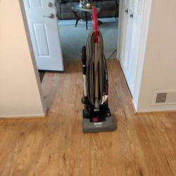 Upright Sanitaire Vaccuum