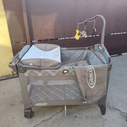 GRACO NURSERY PLAYPEN 