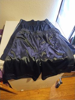 Men Two Pair Of Shorts Size Small