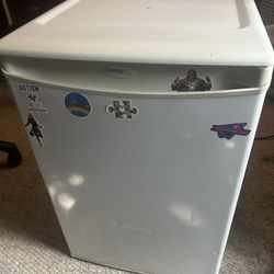 Danby Mini Fridge 