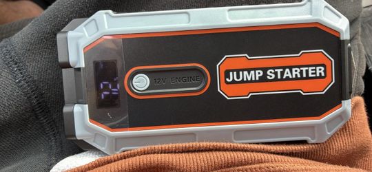 Portable 12V Jump Starter Power Bank