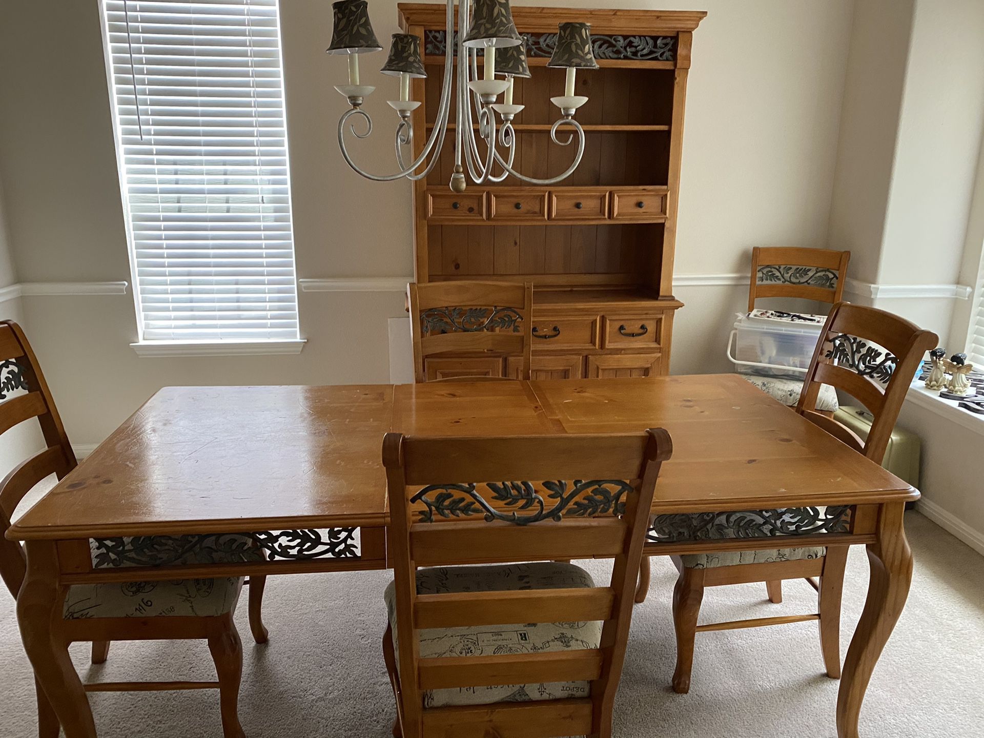 Dining Room Set with Buffet and Hutch