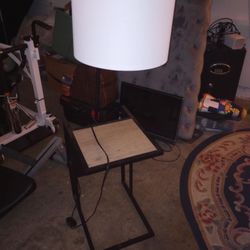 Lamp Table Like VeryGood 