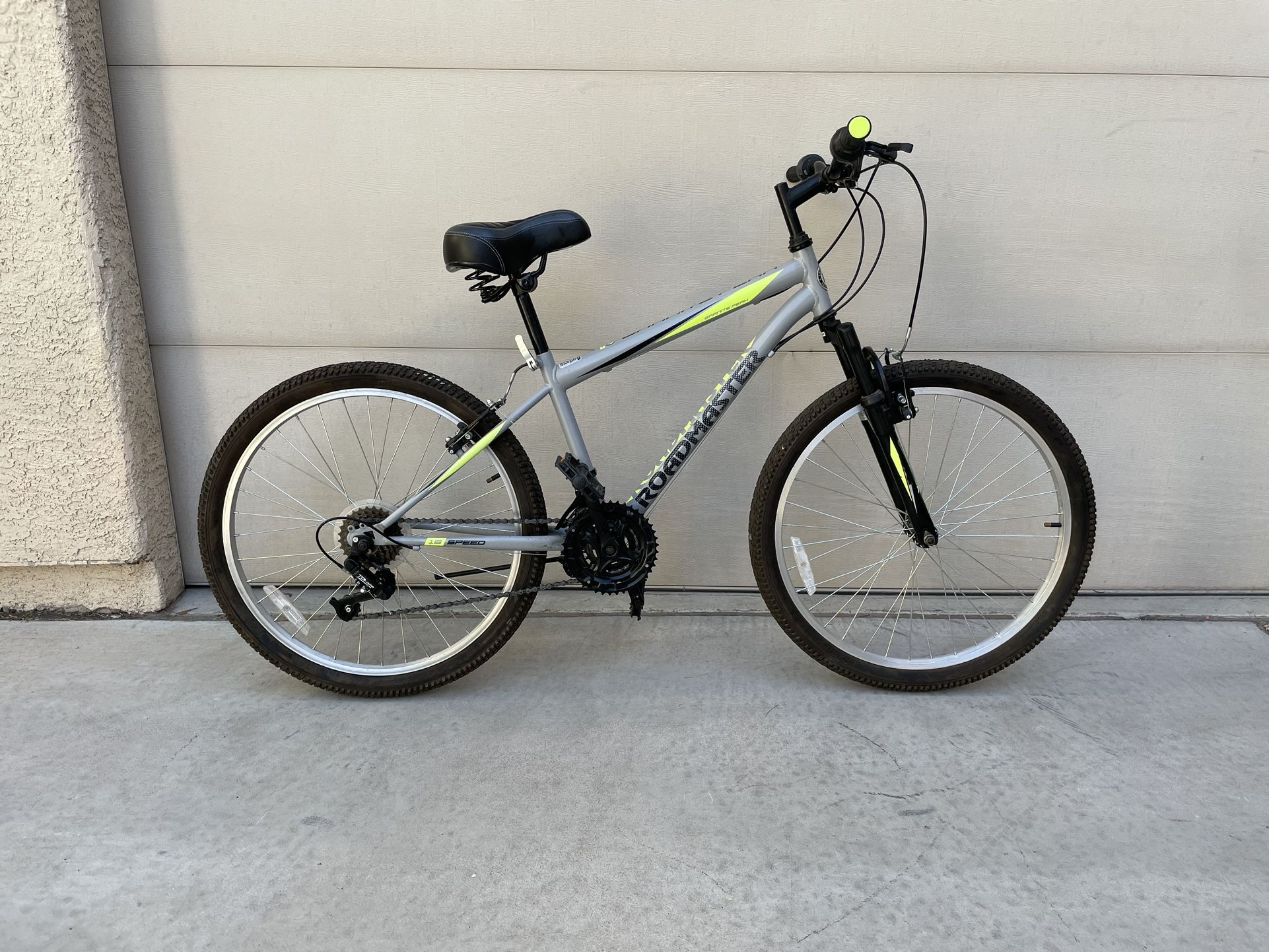 Bike , Roadmaster Mountain Bike , Mid Size 24” Wheels 