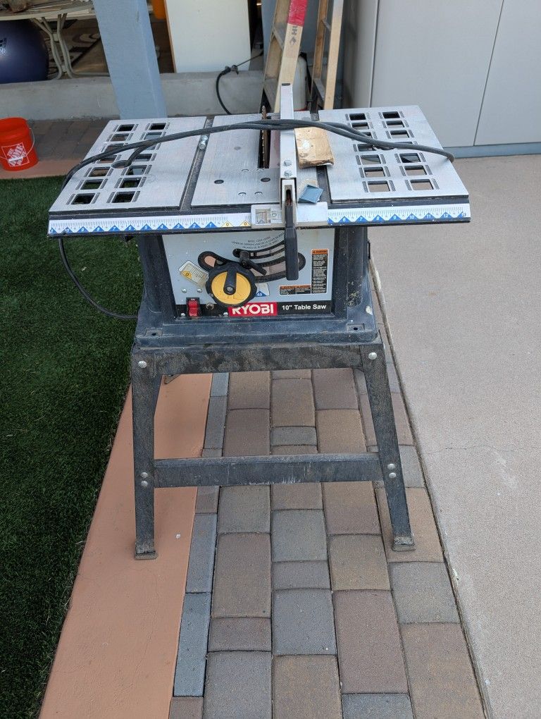Ryobi 10 inch table saw with stand