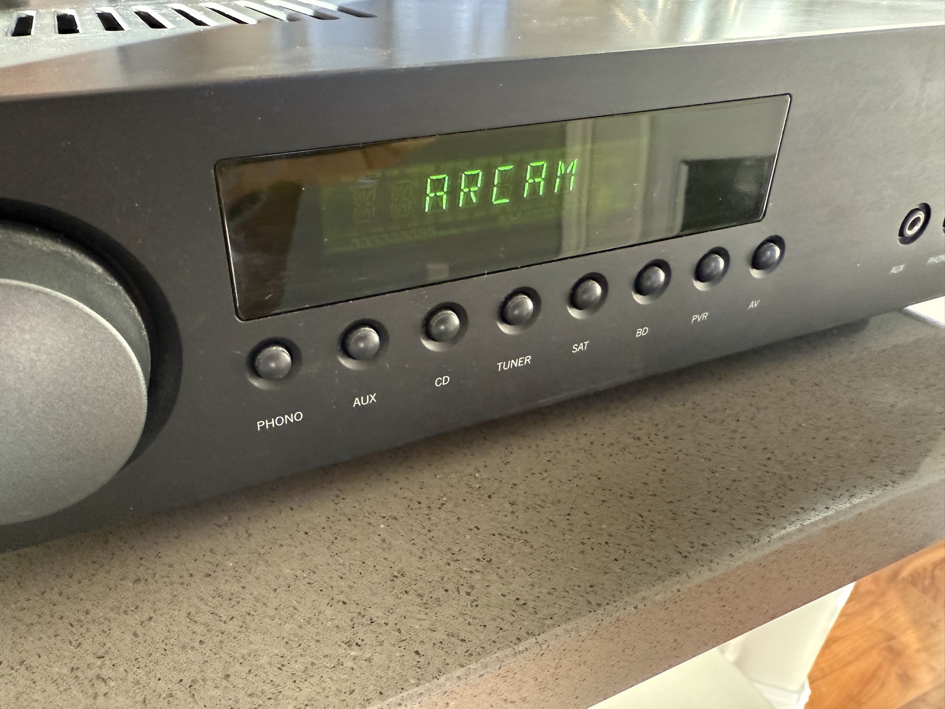 Arcam FMJ A19 Stereo Amplifier