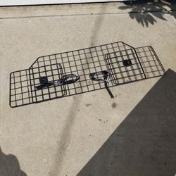 Dog Car Barrier - Adjustable 