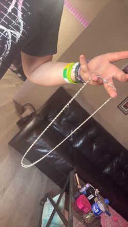 Unisex chain
