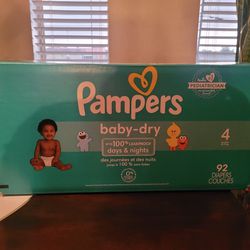 Diapers Pampers Size 4