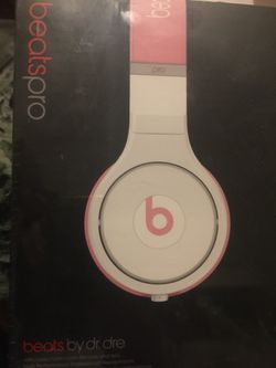 New beats by dr Dre pink headphones
