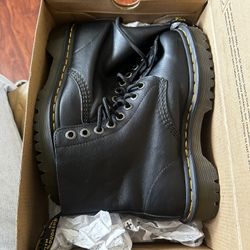 Doc Martens 8W