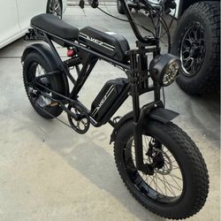 Brand New AKEZ E-bike!!