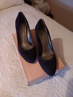 Bandolino Suede Wedges