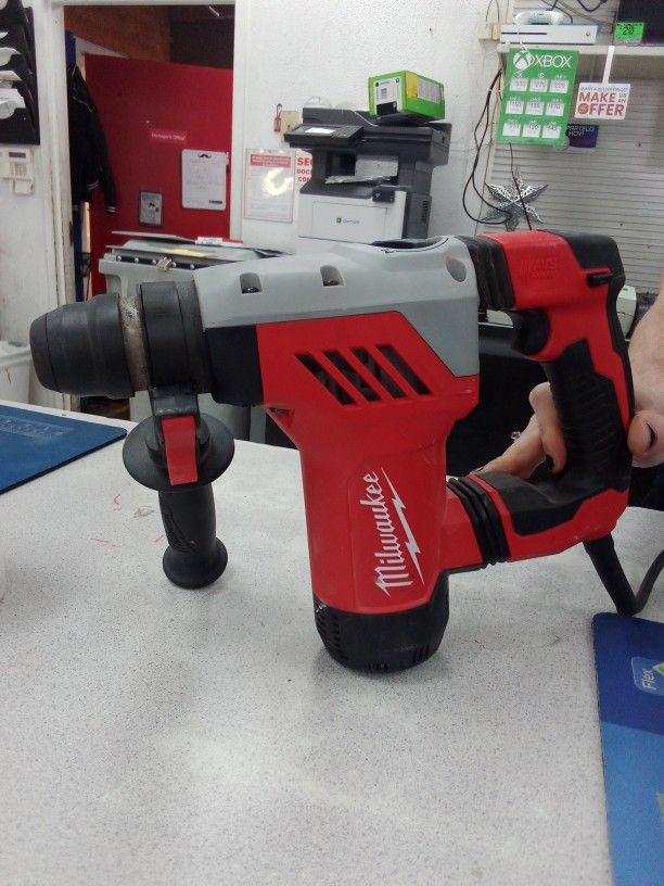 Milwaukee Hammer Drill