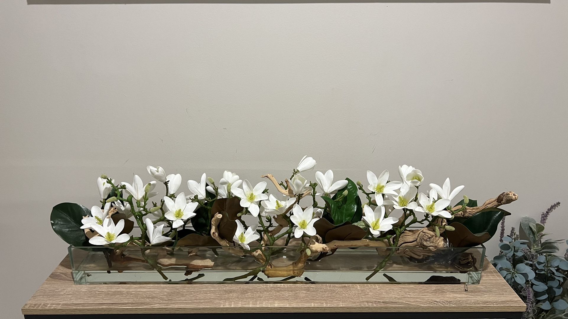 Flower Vase Magnolia Center Piece 