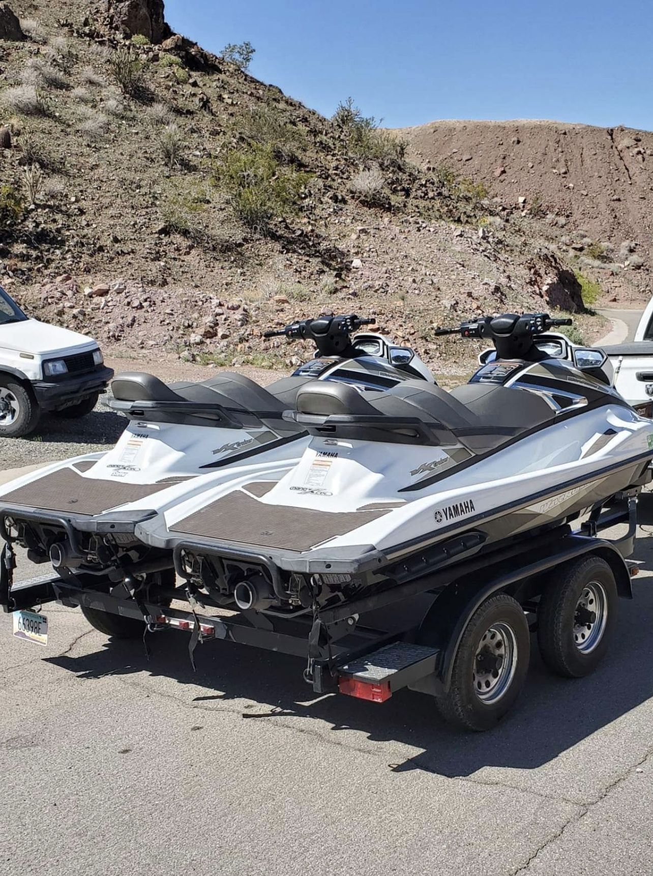 (2) 2015 Yamaha VX Cruiser Waverunners for Sale in Parker, AZ OfferUp