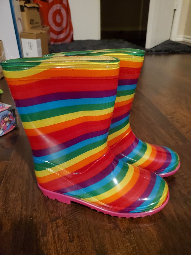 New girl's rainbow rain boots sz 13