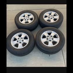 4 X 275/65r18 5x150 X 5x5.9 Tundra Stock Rims Good Tires Treads
