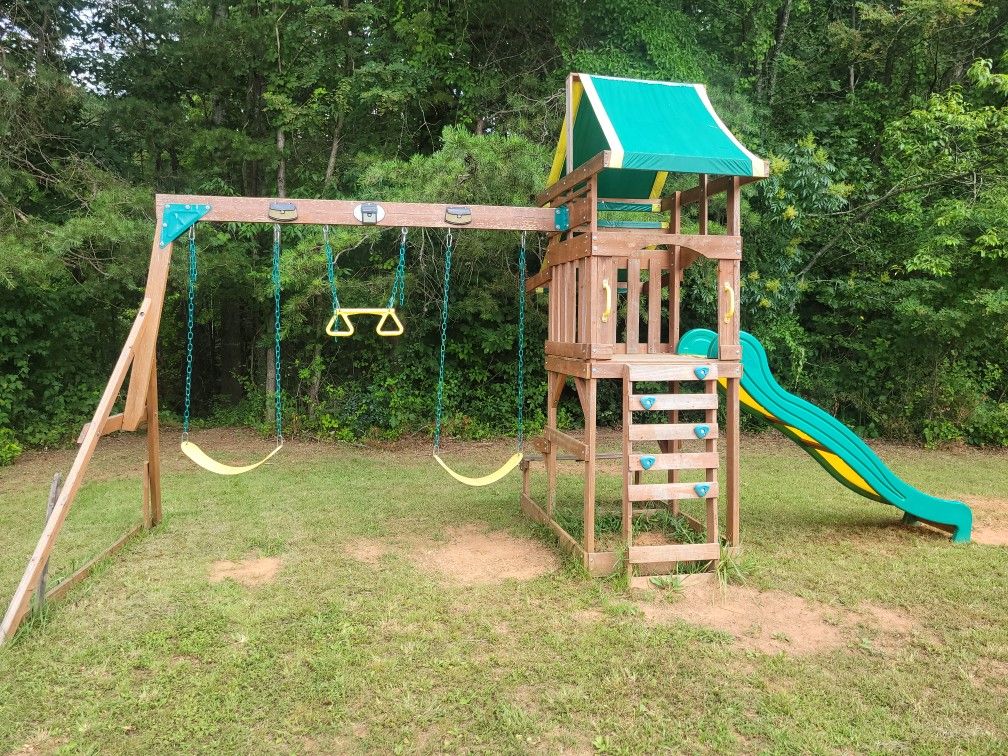 Kids Playset/Swing Set