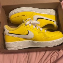 tour yellow air force 1 lv8
