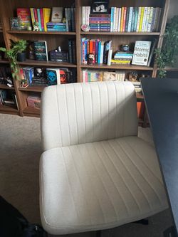 Cross Cross Office/ Vanity Chair