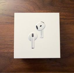 AirPods 5 & Wireless Charging Case (NEW SEALED)