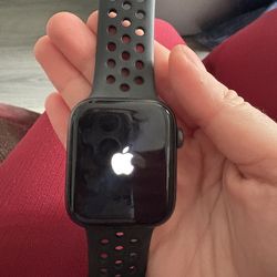 Apple Watch SE