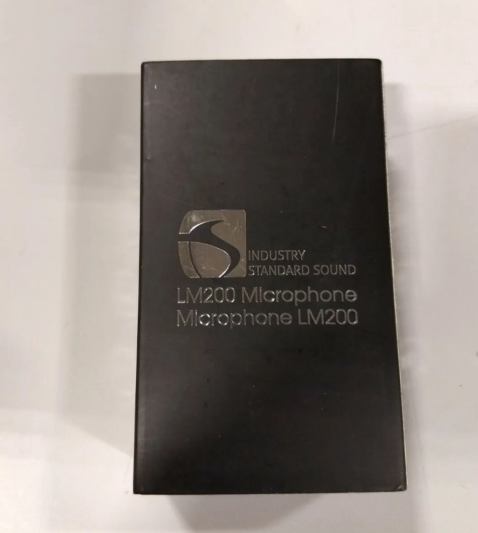 Microphone