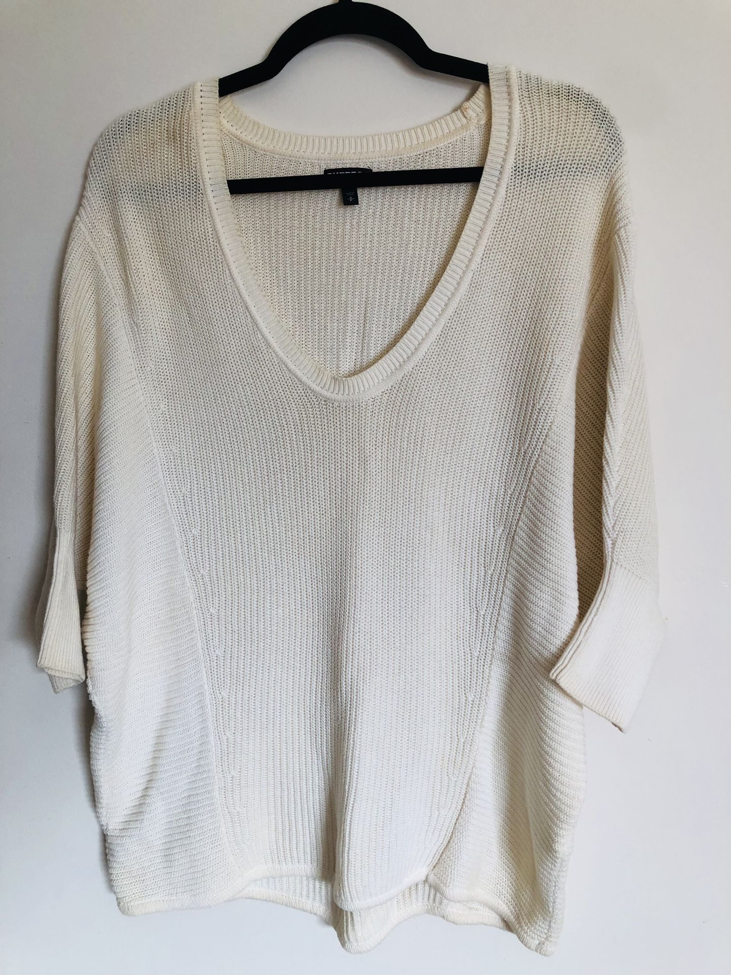 Express Womens Small Oversized V-Neck Sweater