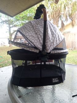 Pet Carrier $20,,, Nothing Wrong With It , Take Ur Pet Every Ware U Go